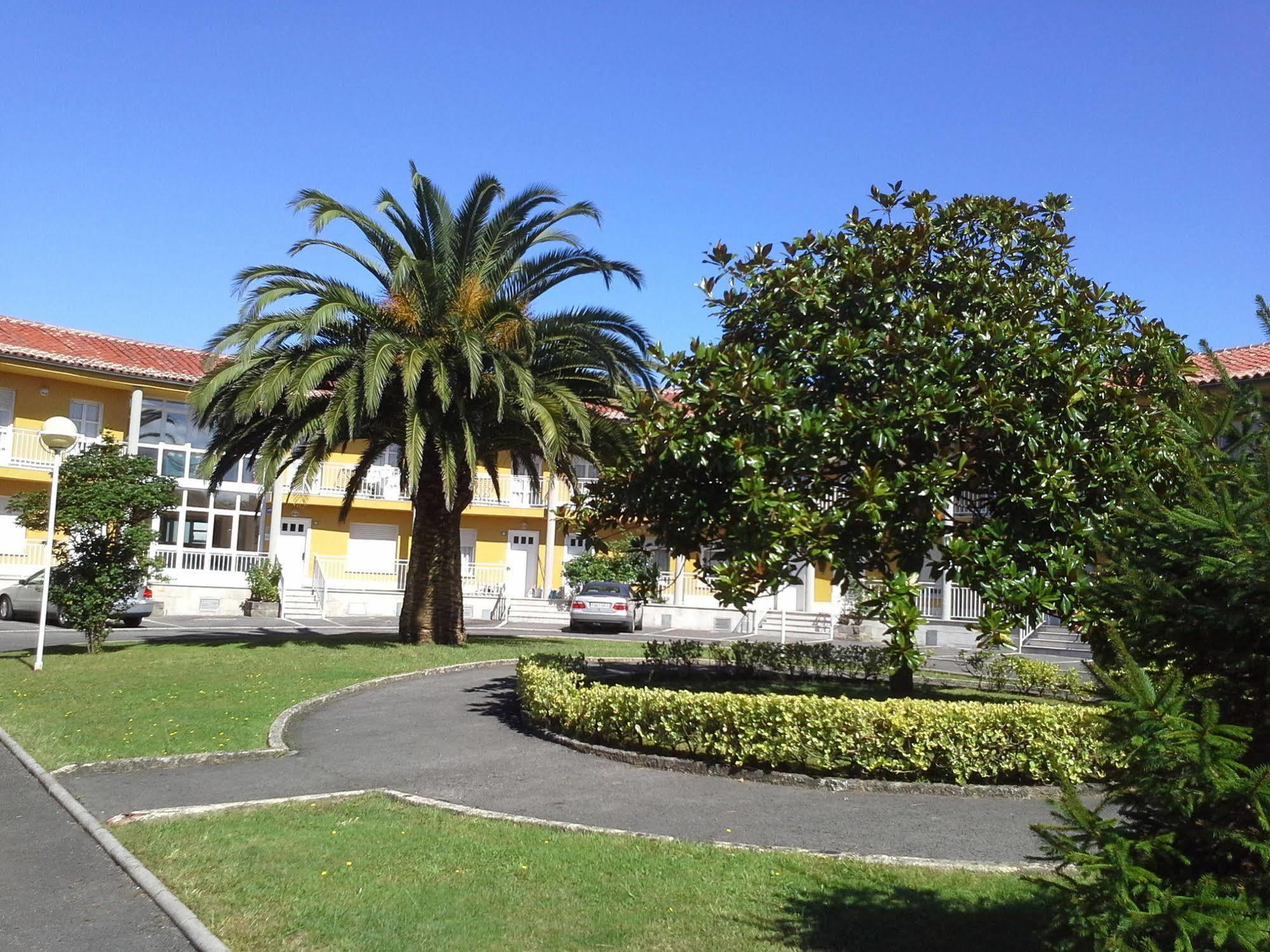 Apartamentos San Pedro En Llanes Exterior foto
